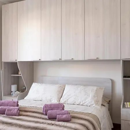 Il Nido Di Alba Con Garage E Terrazzo Apartment